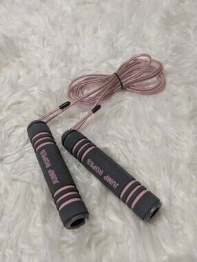Nwot Foam Handle Pink Jump Rope